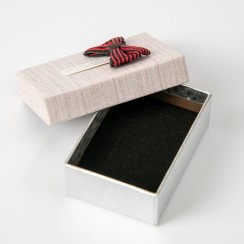 Dāvanu kastīte Dāvanu kastīte